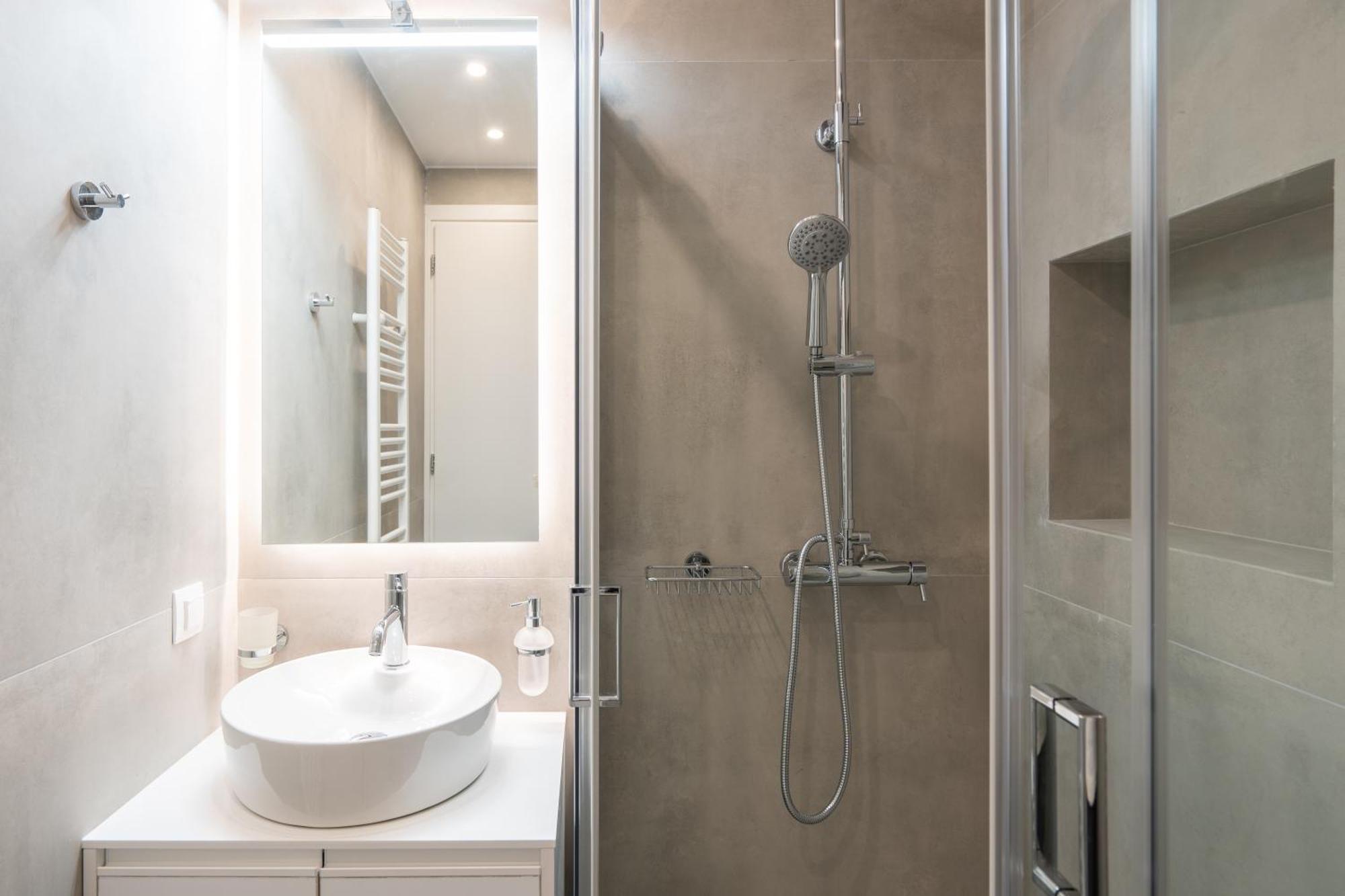 Luxury Apartment Next To The National Museum Athènes Extérieur photo