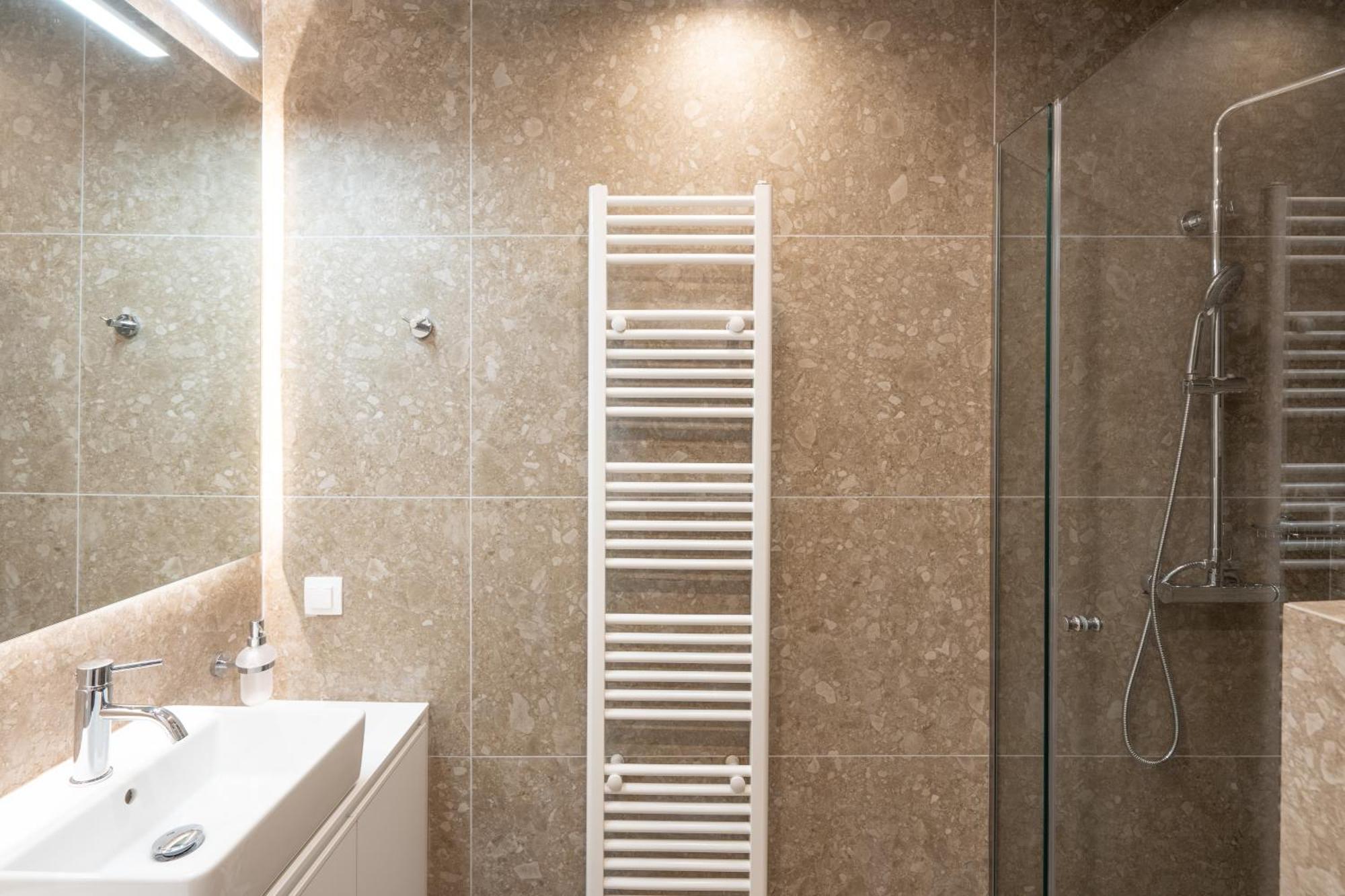 Luxury Apartment Next To The National Museum Athènes Extérieur photo