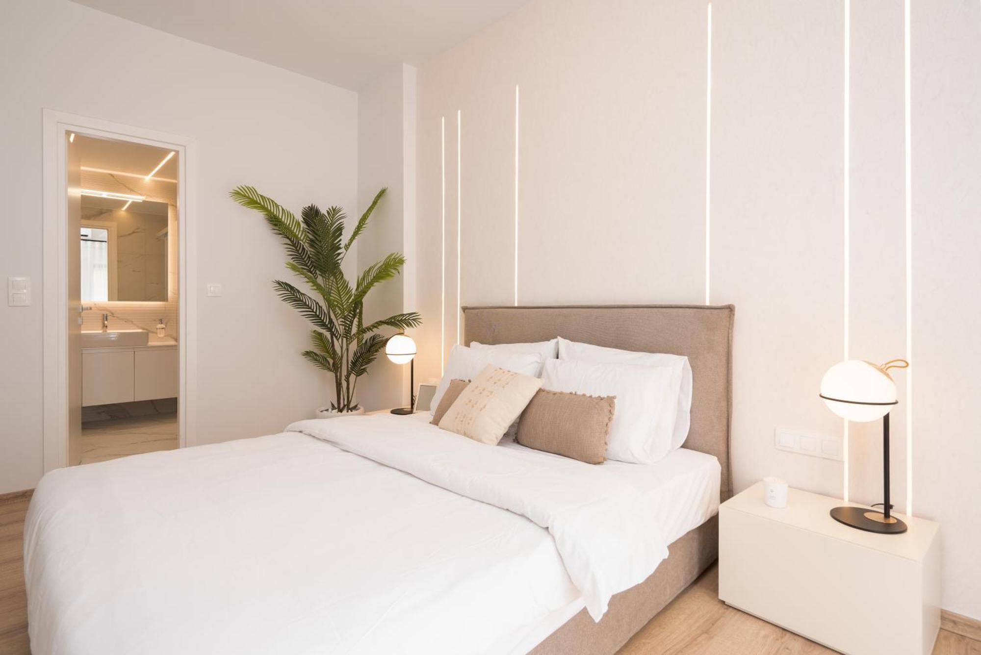 Luxury Apartment Next To The National Museum Athènes Extérieur photo