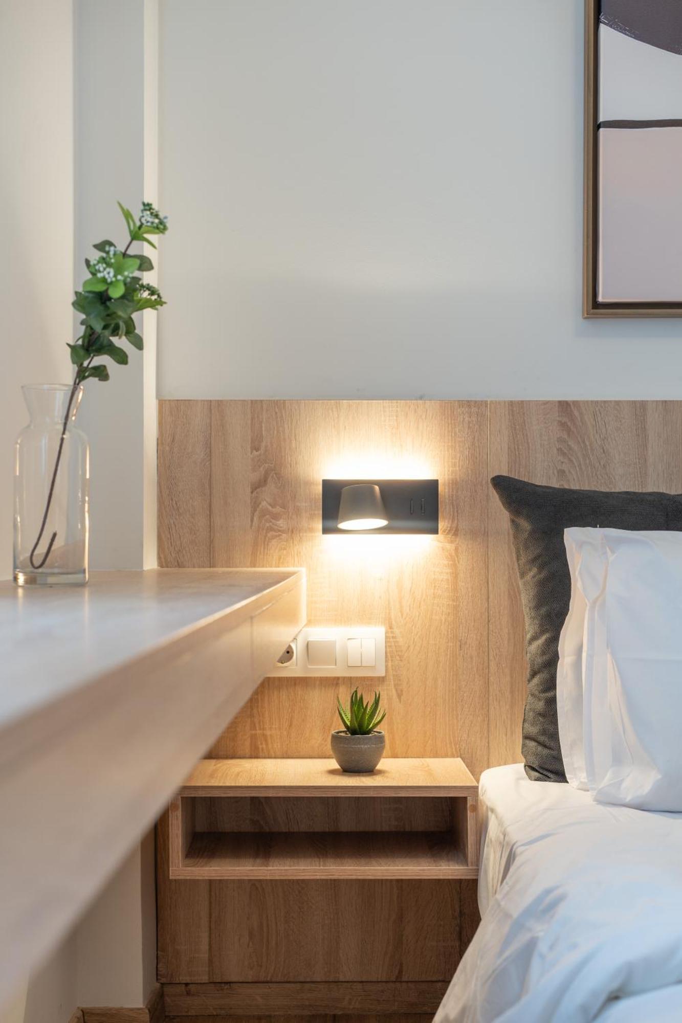 Luxury Apartment Next To The National Museum Athènes Extérieur photo