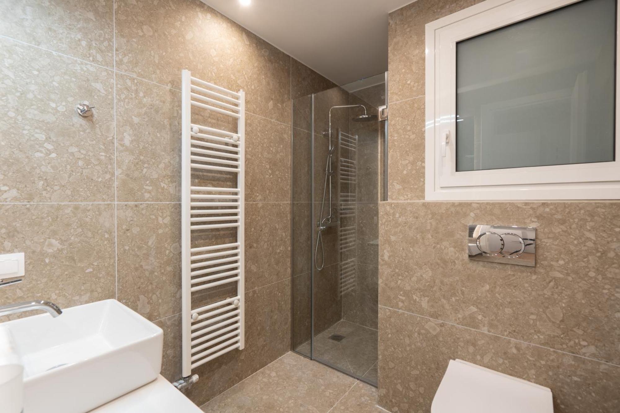 Luxury Apartment Next To The National Museum Athènes Extérieur photo