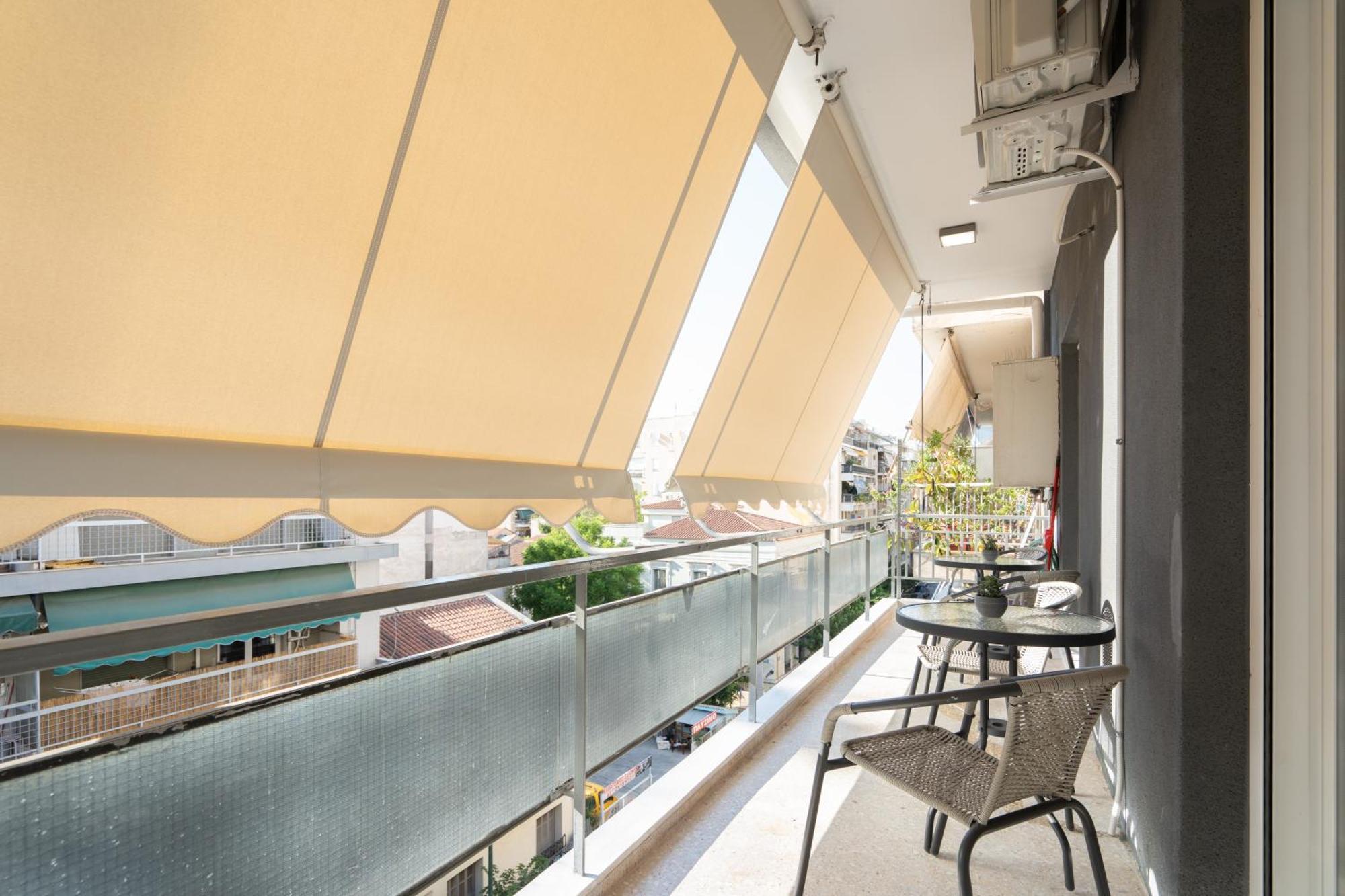 Luxury Apartment Next To The National Museum Athènes Extérieur photo